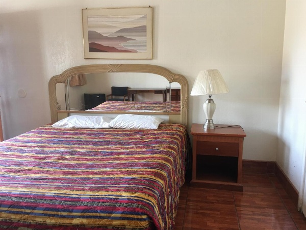 SandPiper Motel - Los Angeles image 12